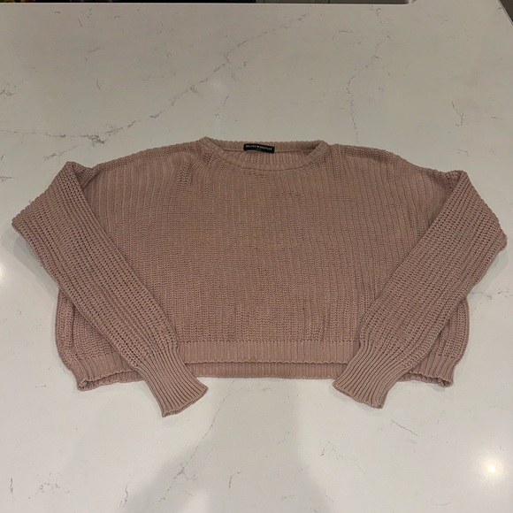 Brandy Melville sweater - Picture 5 of 7